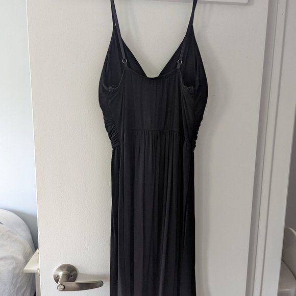 Black spaghetti strap dress - Picture 2 of 2